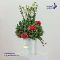 فازة خشبية - ابيض