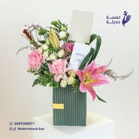 فازة خشبية - زيتي