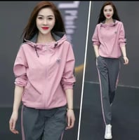 لبس رياضي نسائي