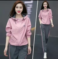 لبس رياضي نسائي