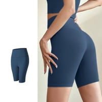 -شورت يوغا نسائي عالي الخصر