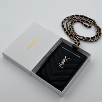 حامل بطاقات ايف سان لوران اسود