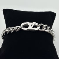 سوارة لويس فيتون ستيل فضي 2