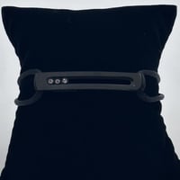 سوارة ميسيكا خيط اسود