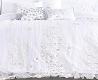 مفرش عرائس نيارة قطن 100% تطريز ورد 10 قطع ابيض مط...