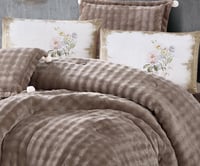 مفرش سرير تيكوما شتوي مخمل مفرد ونص 4 قطع - بيج غا...