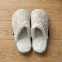 شبشب شتوي منزلي فرو الأرنب فاخر - بيج فاتح