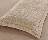 مفرش شتوي فلانيل محفور كانون مزدوج 7 قطع بني فاتح