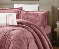 مفرش سرير روزماري شتوي مخمل مزدوج 6 قطع -وردي غامق