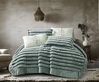 مفرش سرير أكاسيا شتوي فرو أرنب مزدوج 6 قطع - فيروز...