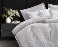 مفرش سرير صيفي ماجدة : مقاس مفرد ونص 4 قطع - رمادي