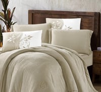 مفرش سرير شتوي جاكاراندا مخمل مزدوج 6 قطع لون بيج...