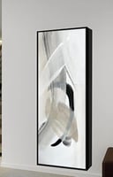 دولاب عبايات مبتكر مع باب للوحة جدارية