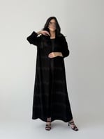 عباية كريب إندونيسي مطرزة – أسود أنيق بنص كلوش