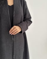 عباية شتوية جوخ بفصوص لولو – لون بني