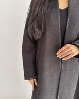 عباية شتوية جوخ بفصوص لولو – لون بني