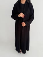 عباية صيفية كريب إندونيسي بتطريز على الياقة والأكم...