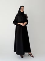 عباية كريب إندونيسي بتطريز دنتل فاخر – قصة كلوش