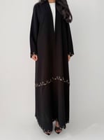 اعتماد | بقماش كريب اندونيسي اسود مع تطريز طبقتين