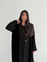 عبايه شتوية مخمل مع كريب إندونيسي مقلم