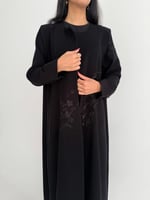 عباية صيفية كريب إندونيسي بتطريز على الياقة والأكم...