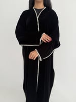 عباية شتوية مخمل بتطريز ماكينة خاصة