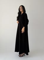 عباية سراميك بتفاصيل فراشات وتخريم ولولو وش