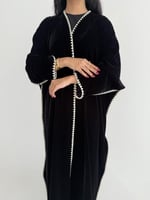 عباية شتوية مخمل بتطريز ماكينة خاصة