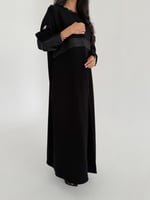 ملاك | عباية صيفية كريب إندونيسي مع تدخيلة قماش تر...