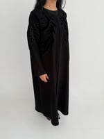 اللين | بقماش الكريب الاندونيسي مع تطريز على الاكت...