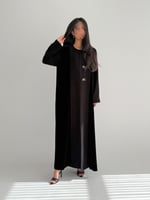 عبايه شتوية مخمل مع كريب إندونيسي مقلم