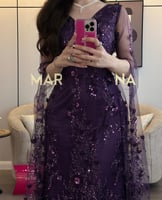 فستان رانيا (فستان ليلكي مزين بكلفه مورد)