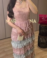 فستان جوليا (كردانه دانتيل فرنسي مزينه بالول والشك...