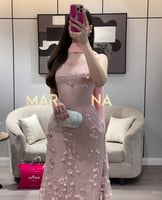 فستان اونا (فستان وردي مزين بكلفه مورده)