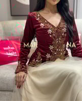 فستان رواء (فستان قطعتين جاكت مخمل مزين بتطريز يدو...