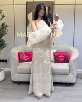 فستان ولاء (فستان بيج شك سهره وجاكت جازار )