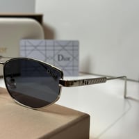 نظارة ديور بإطار معدني فضي