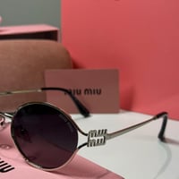 نظارة ميو ميو (logo) باللون الفضي