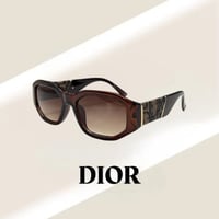 نظارة ديور باللون البني وذراع قماشي