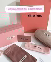 نظارة ميو ميو باللون الاسود عدسة شفافة