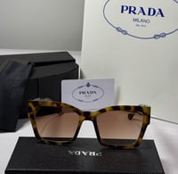 نظارة برادا باللون التايقر والبني بعدسة مربعة