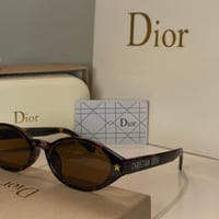 نظارة كرستن ديور بيضاوي باللون التايقر وعدسة بني