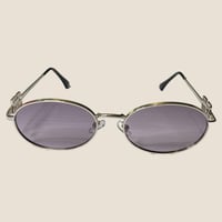 نظارة ميو mيو باللون الفضي