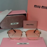 نظارة ميو ميو بإطار سداسي عدسة وردية