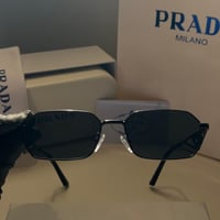 نظارة برادا 2Edge باللون الاسود