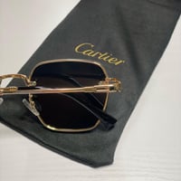 نظارة كارTير بإطار سداسي - متوفرة بلونين