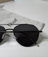 نظارة ديور باللون الاسود