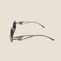 نظارة Pرادا بذراع معدني - متوفرة بلونين