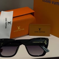 نظارة لويس فيتون Cat Eye باللون الاسود