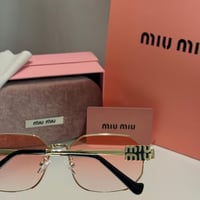 نظارة ميو ميو بإطار سداسي عدسة وردية